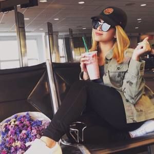 Meet your Posher, Alyssa bianca